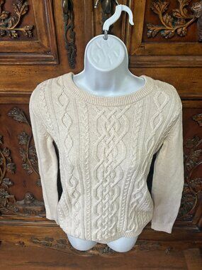 Tommy Hilfiger Classic Cream Cable Knit Crewneck Sweater Medium Preppy Academia.